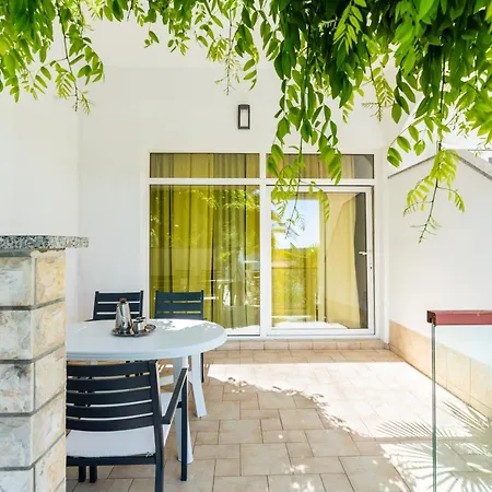 Peaceful Oaza Apartment Stara Novalja Exterior photo