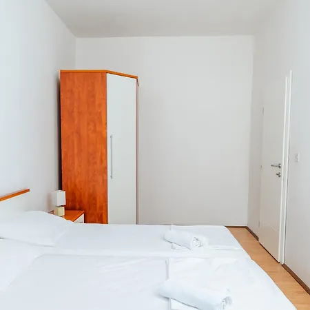 Peaceful Oaza Apartment Stara Novalja Exterior photo