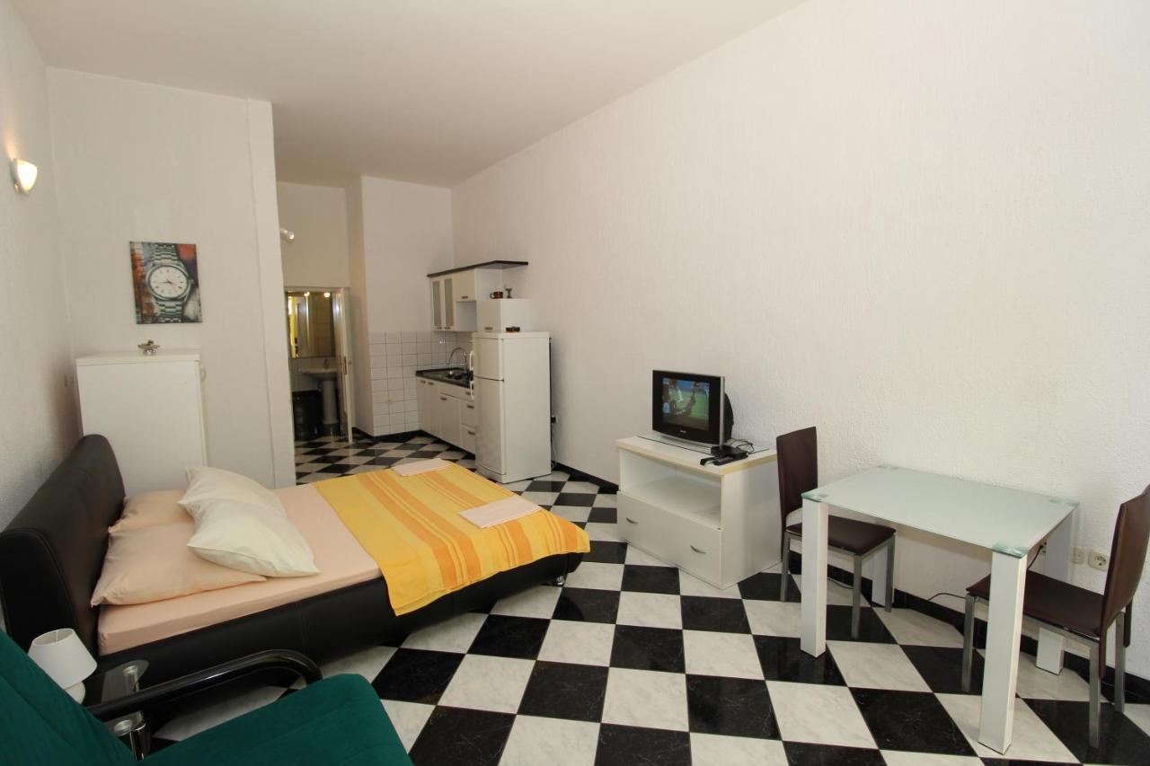 Peaceful Oaza Apartment Stara Novalja